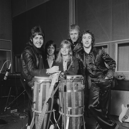 Wings Listen on Deezer Music Streaming