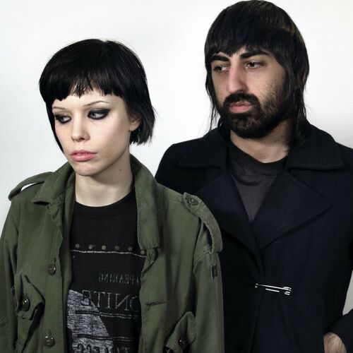 Элис Гласс и Итан Кэт. Группа Crystal Castles. Итан Кэт Crystal Castles. Группа Crystal Castles Элис.