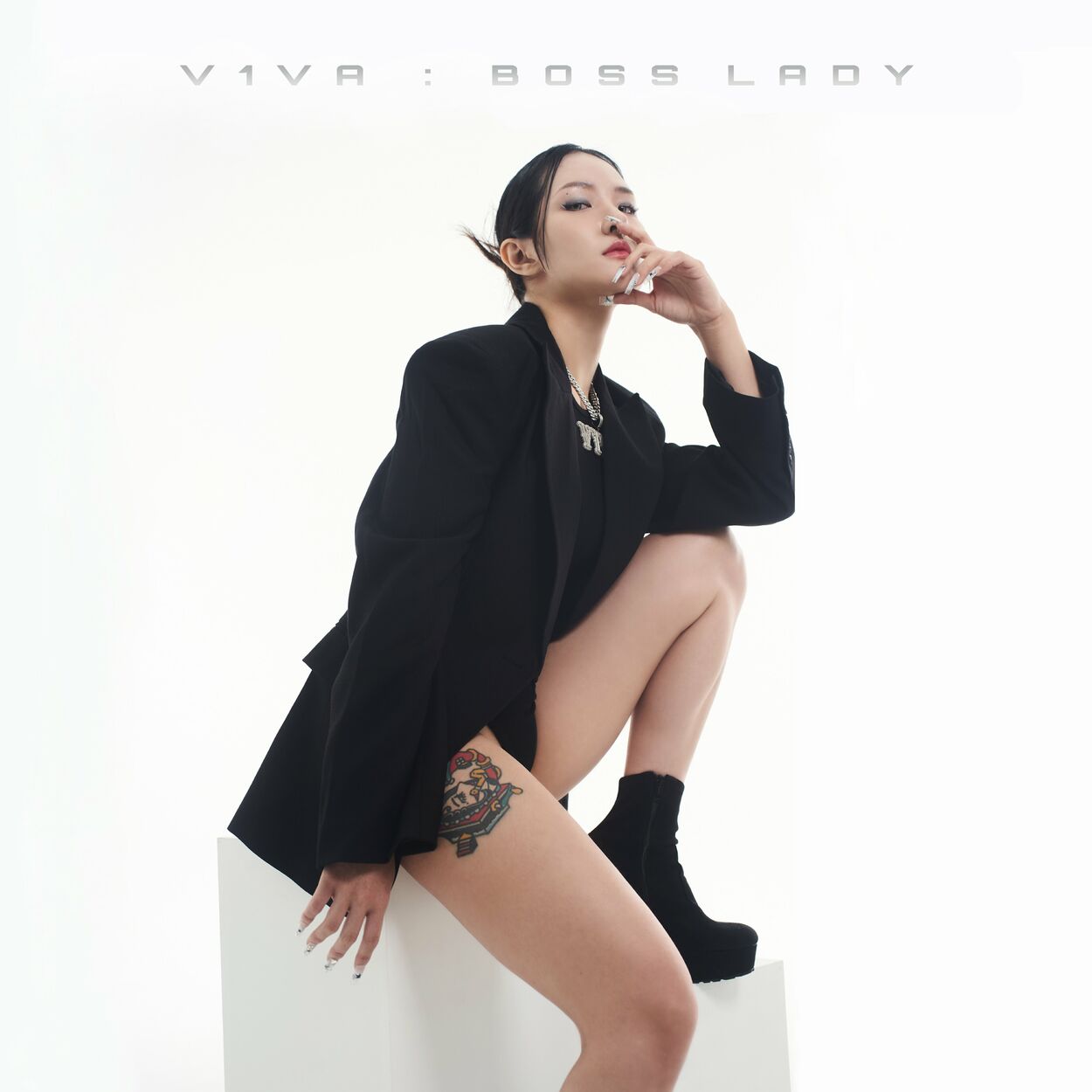 V1VA – BOSS LADY – Single