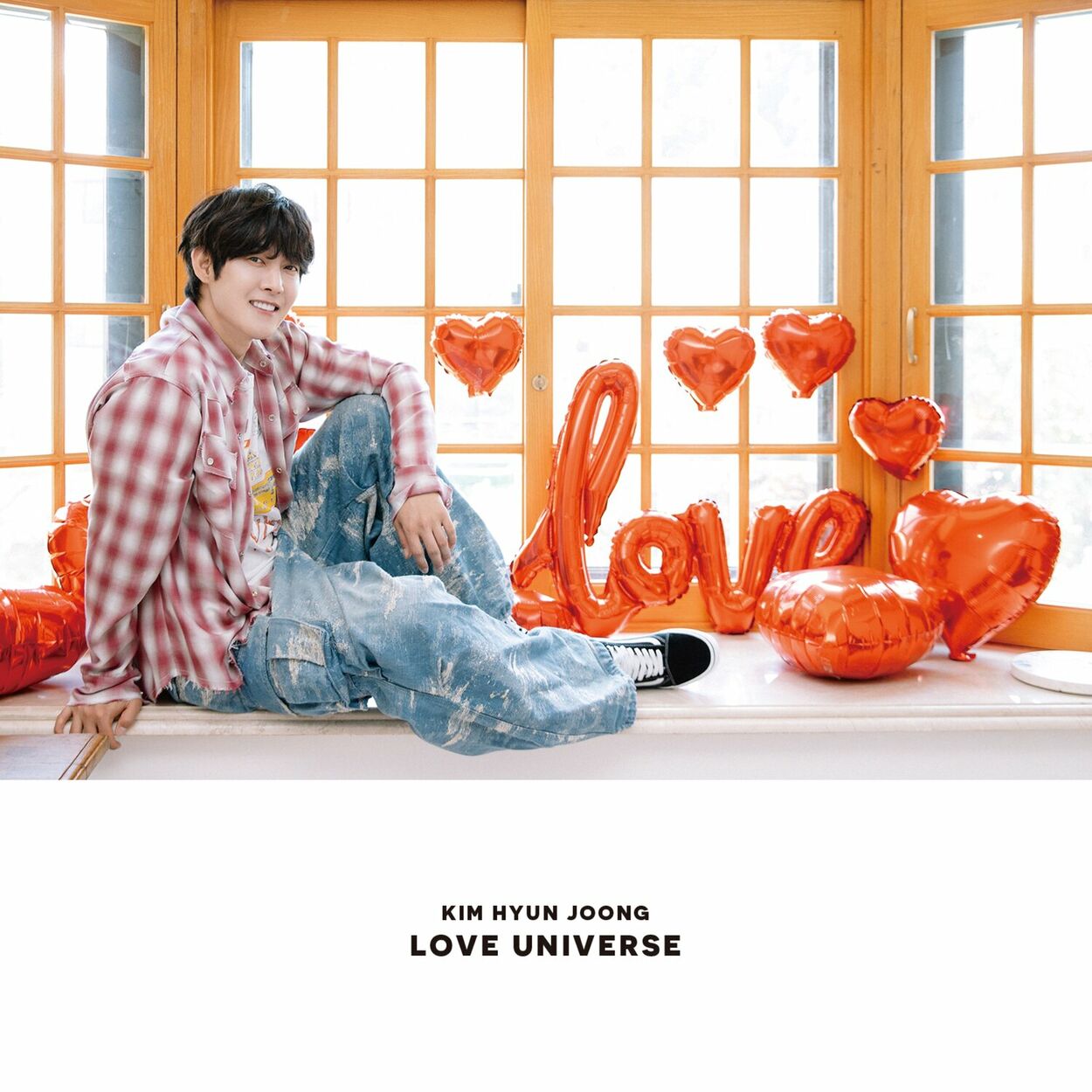 Kim Hyun Joong – LOVE UNIVERSE