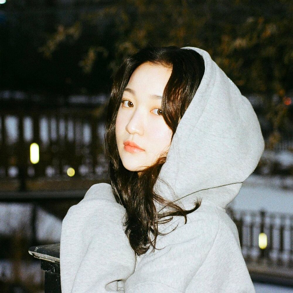 Joyce Yoo – Diary – Single