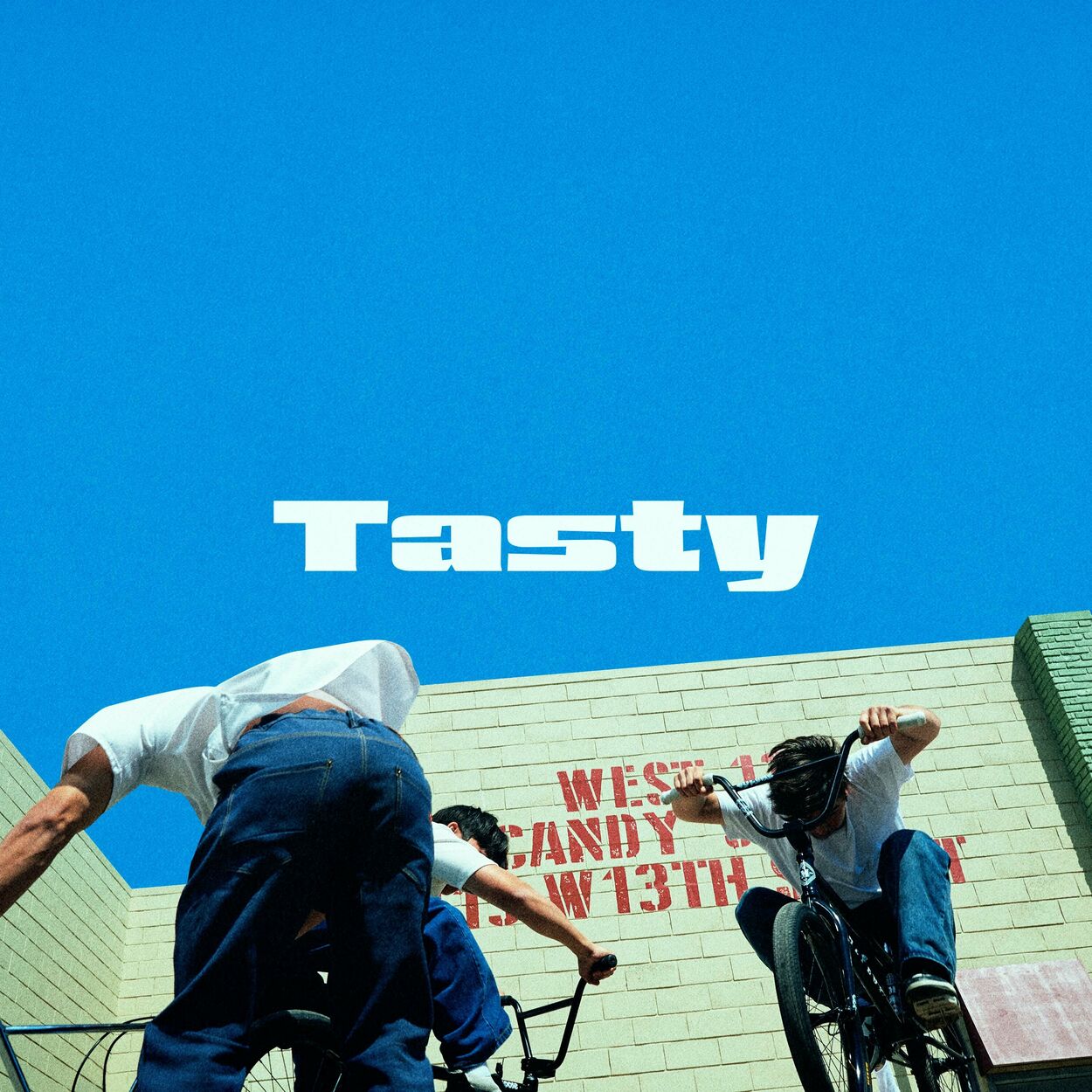 B.I – Tasty – Single