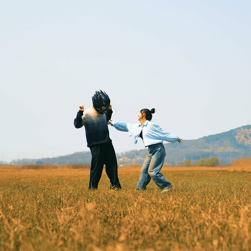 Thru – Slow (feat. AVN) – Single