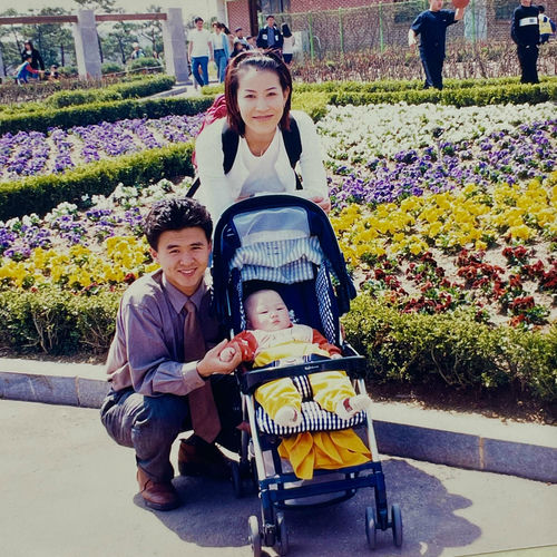 JeongSaebyeok – yellow flower – Single