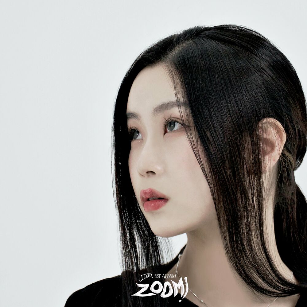 Itzel – ZOOM! – Single