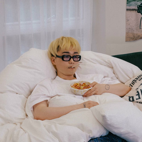 Q the trumpet – DO I HAVE TO? (Feat. b!ni) – Single