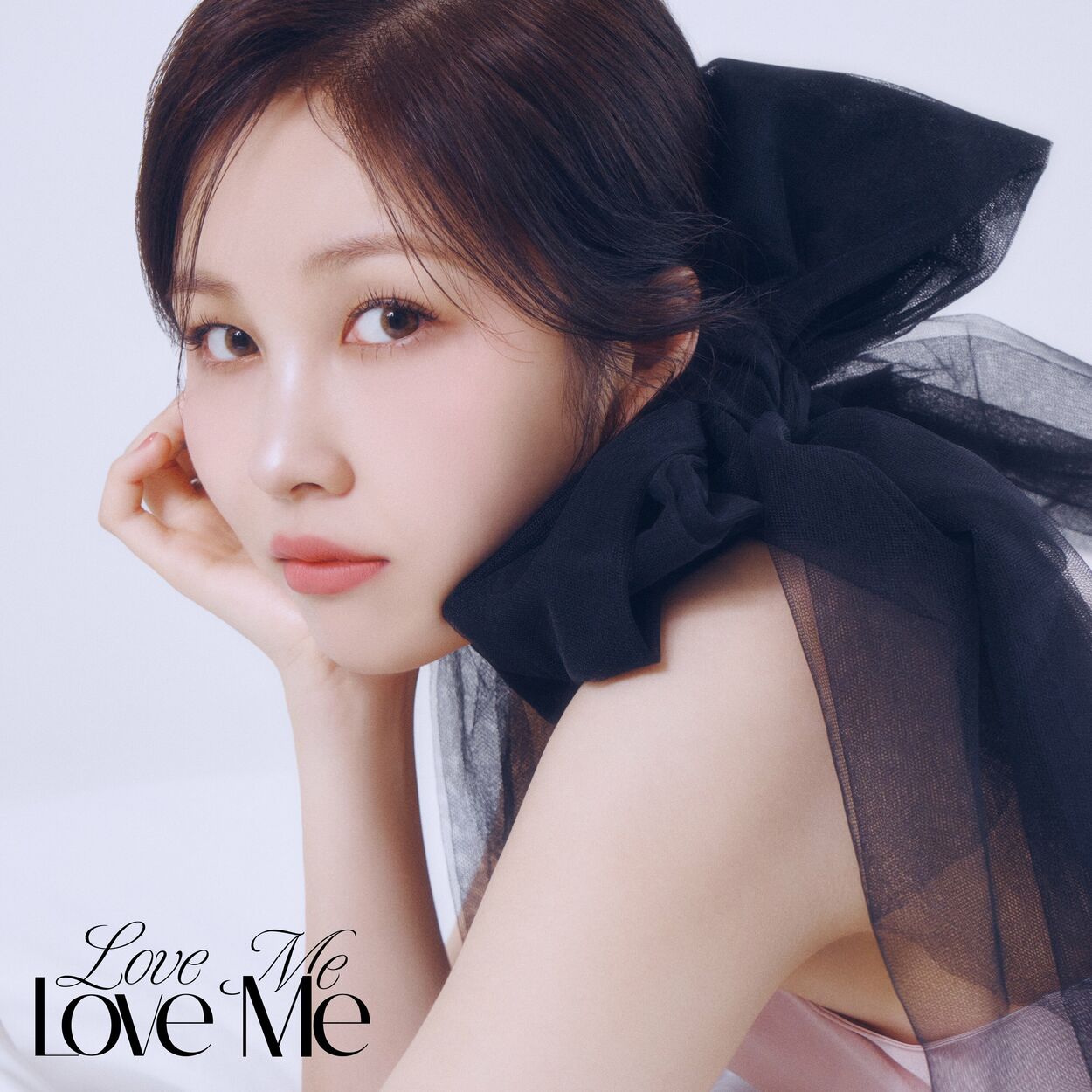 Kwon Jin Ah – Love Me Love Me – Single